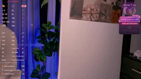 Snapshot of beautifulchleo chatting on 02.28.25 Chleo online show from 02.28.25