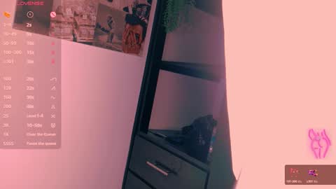 Snapshot of beautifulchleo chatting on 09.30.25 Chleo online show from 09.30.25