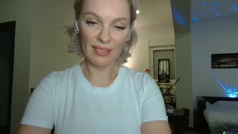 Beautifulkollette online show from 12.29.24