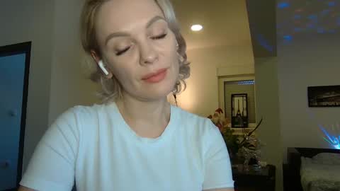 Beautifulkollette online show from 12.30.24