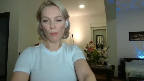 Beautifulkollette online show from 12.30.24