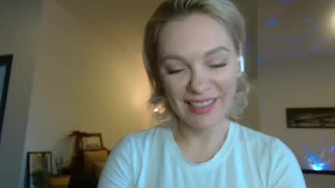 Beautifulkollette online show from 01.08.25