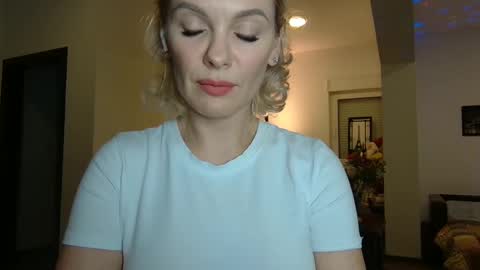 Beautifulkollette online show from 01.20.25