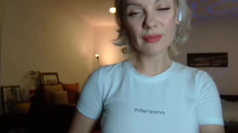 Beautifulkollette online show from 01.28.25