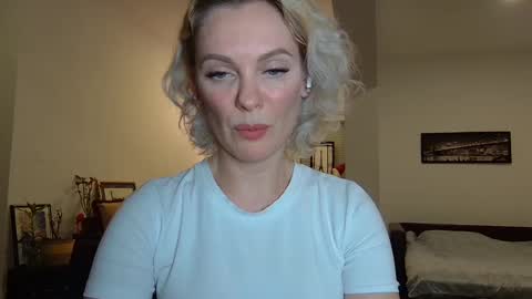 Beautifulkollette online show from 02.05.25
