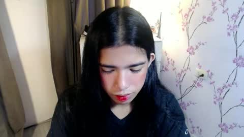 TRIXIE online show from 12.16.25