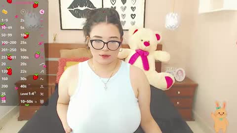 Snapshot of beautty_pink chatting on 01.17.25 beautty_pink online show from 01.17.25