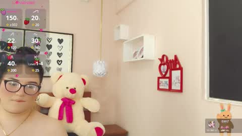 Snapshot of beautty_pink chatting on 02.08.25 beautty_pink online show from 02.08.25