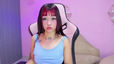 Snapshot of beautty_woman_ chatting on 05.31.26 Sara online show from 05.31.26