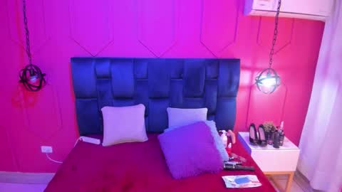 Chantall online show from 11.11.25