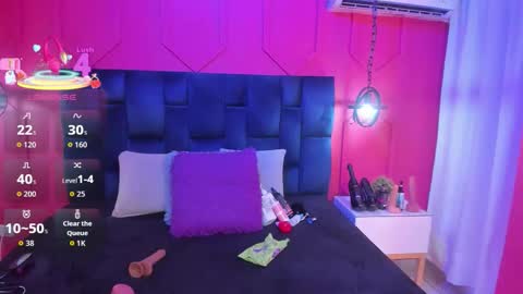 Chantall online show from 12.18.25