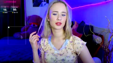 Snapshot of beauty_sashaxx chatting on 10.22.25 beauty Sasha online show from 10.22.25