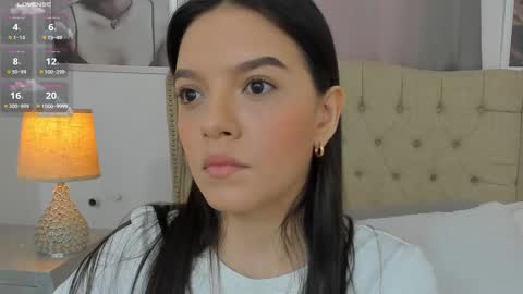 Ariana Reyes online show from 03.04.25