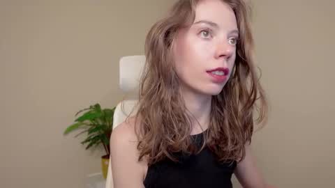 Eliise online show from 11.03.25