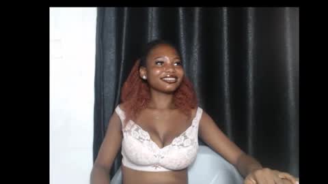 Snapshot of beautyslut1 chatting on 03.06.26 beautyslut1 online show from 03.06.26