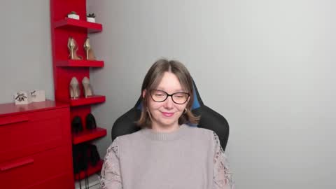 Zoe online show from 12.05.25