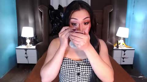 Snapshot of beawakaers69 chatting on 10.23.25 beawakaers69 online show from 10.23.25