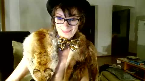 Raluca online show from 12.18.24