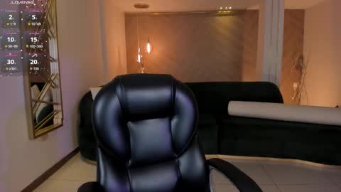 Am Becca online show from 09.23.25