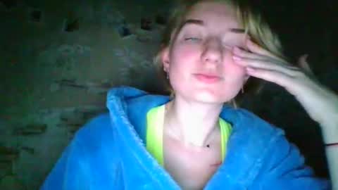 Snapshot of beckixjewelqw chatting on 04.02.26 BeckiXJewelqw online show from 04.02.26