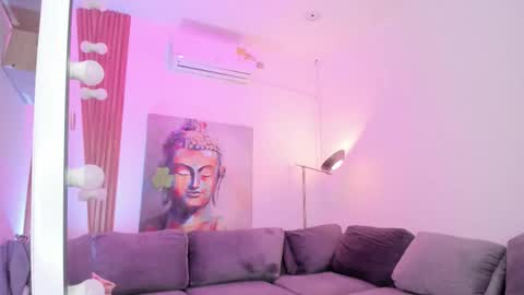 Victoria  online show from 03.23.26