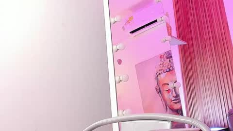 Victoria  online show from 03.27.26