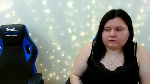 BeckyAndEllen online show from 12.18.25