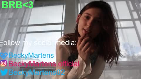 BeckyMartens come join me on    while im offline here  online show from 01.11.25