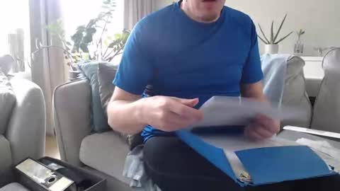 Snapshot of beejee88 chatting on 04.12.26 beejee88 online show from 04.12.26