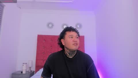 Snapshot of beele_and_evie chatting on 03.02.26 beele_and_evie online show from 03.02.26