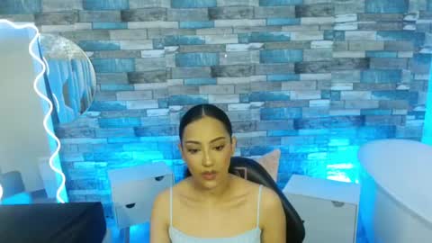 BELLA online show from 09.11.25