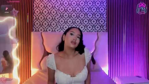 BELLA online show from 02.04.26