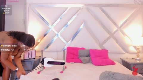 Snapshot of belacampbell chatting on 12.27.24 Bela online show from 12.27.24