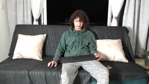 Snapshot of belamiramil chatting on 01.17.25 independent model online show from 01.17.25