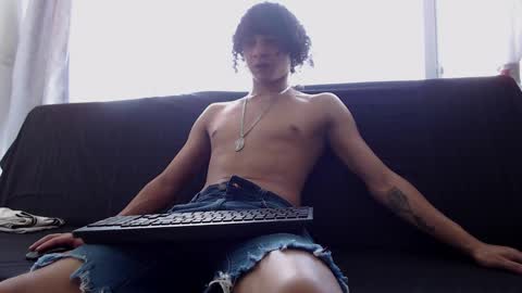 Snapshot of belamiramil chatting on 01.19.25 independent model online show from 01.19.25