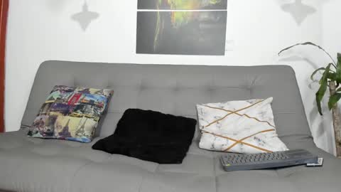 Snapshot of belamiramil chatting on 03.10.25 independent model online show from 03.10.25