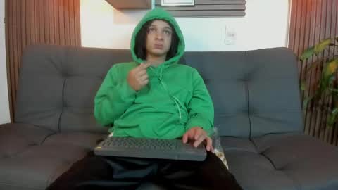 Snapshot of belamiramil chatting on 10.04.25 independent model online show from 10.04.25