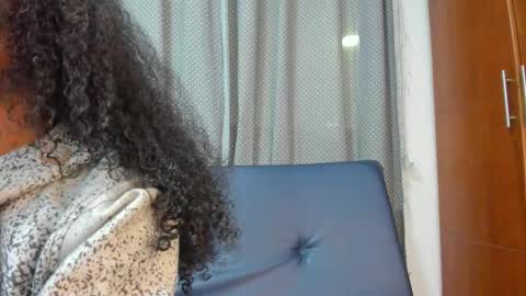 Snapshot of belen10 chatting on 09.09.25 Belen online show from 09.09.25