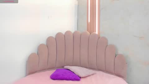 Snapshot of belkilima chatting on 10.15.25 Belkilima  online show from 10.15.25