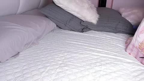  Belkis  online show from 02.25.25