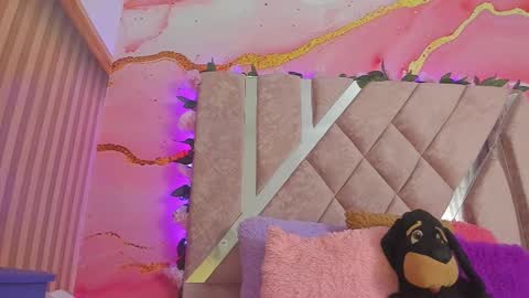 Melanie  online show from 02.21.26