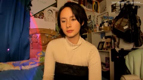 Snapshot of bella__w chatting on 03.19.26 Zia online show from 03.19.26