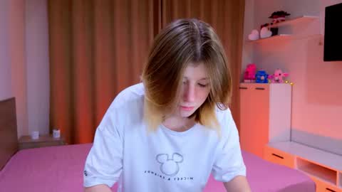 Bella online show from 11.17.25