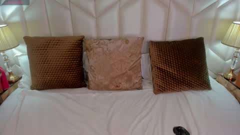 BELLA online show from 10.28.25