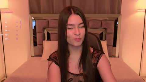 Bella  online show from 12.20.25