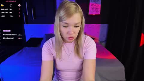 Snapshot of bella_cosmos chatting on 01.06.26 Bella online show from 01.06.26