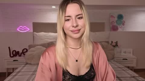 Bella online show from 05.05.26