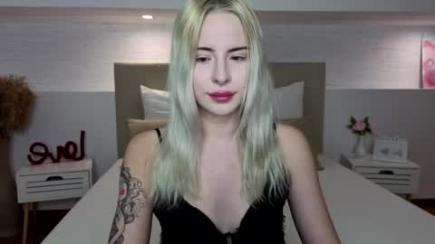 Bella online show from 06.17.26