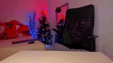 Dessi  online show from 12.28.24