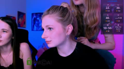 Snapshot of bella_dorn chatting on 05.13.26 Bella online show from 05.13.26